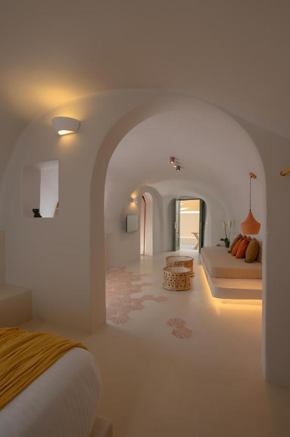 Elements Cave Suites Megalochori  Eksteriør bilde